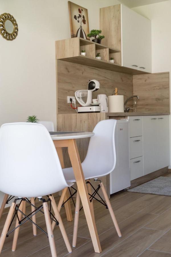 Aqualux Apartments Врдник Экстерьер фото