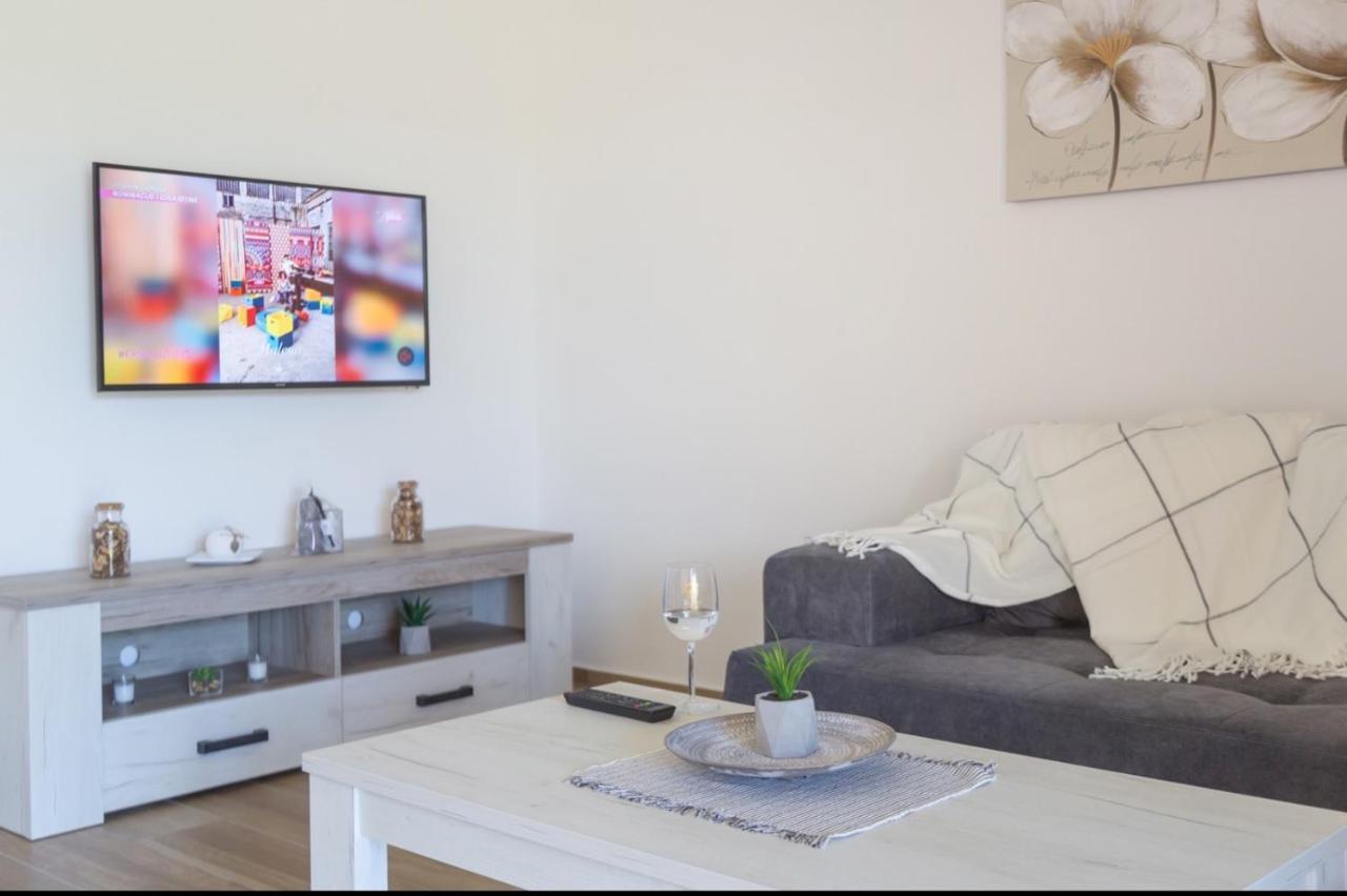 Aqualux Apartments Врдник Экстерьер фото