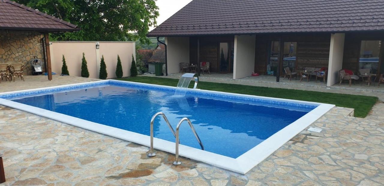 Aqualux Apartments Врдник Экстерьер фото